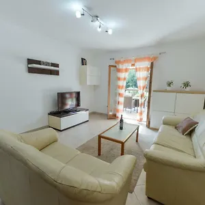 Lumbre Tar-Vabriga