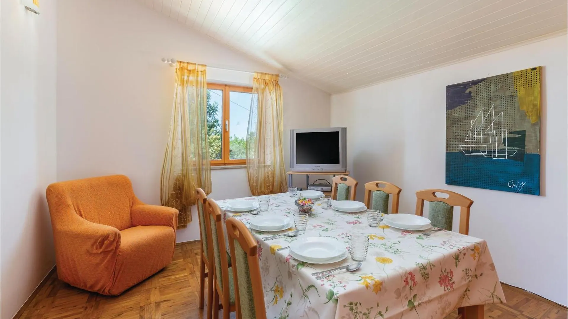 Cozy Apartment In Tar With House Sea View Tar-Vabriga Croatia