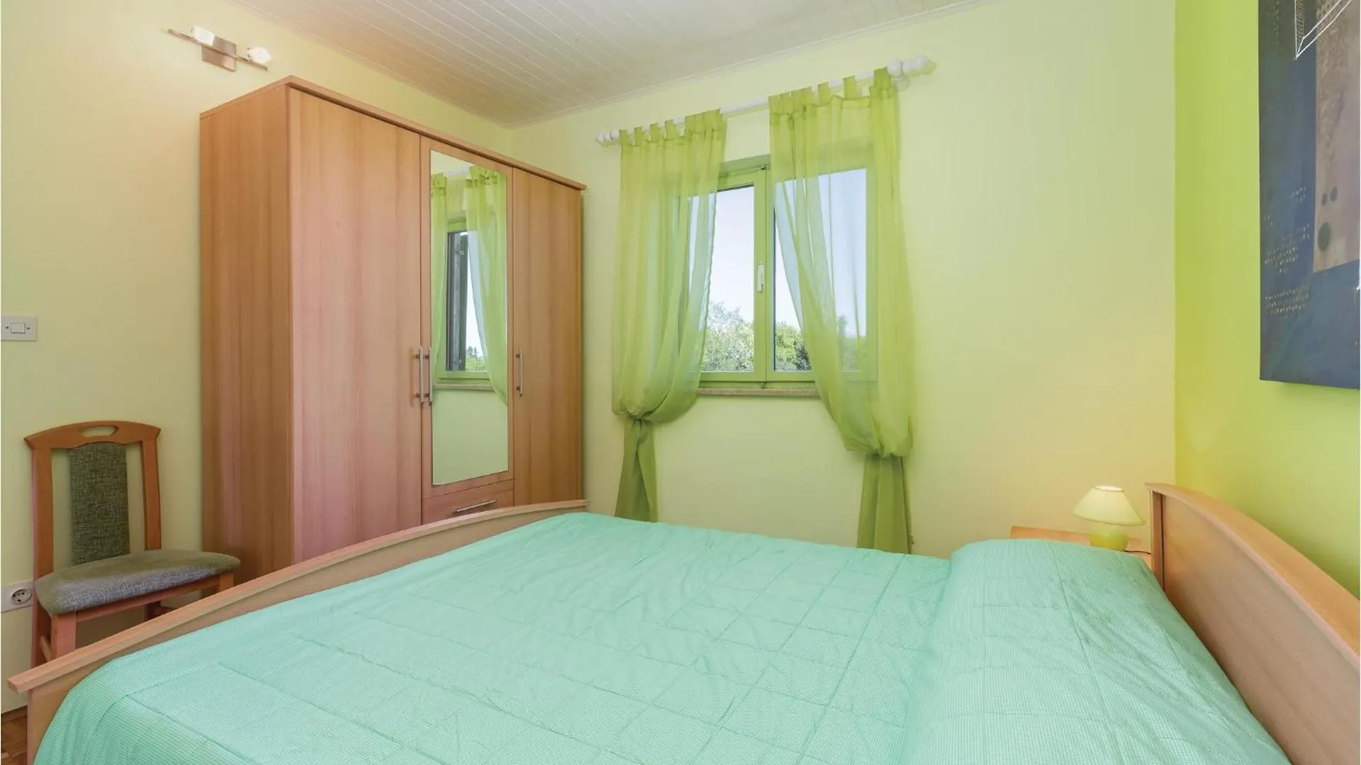 Cozy Apartment In Tar With House Sea View Tar-Vabriga
