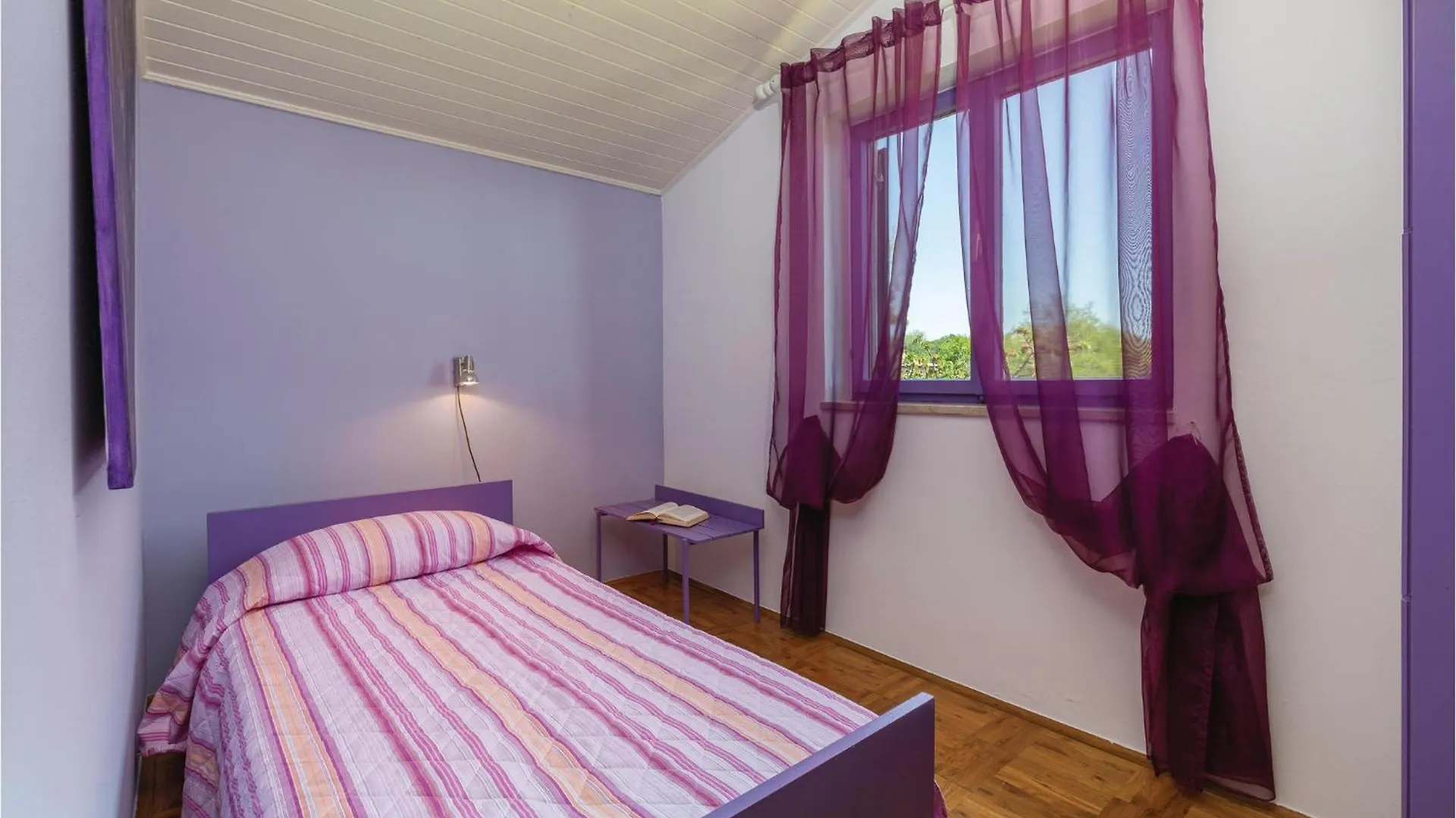 Cozy Apartment In Tar With House Sea View Tar-Vabriga
