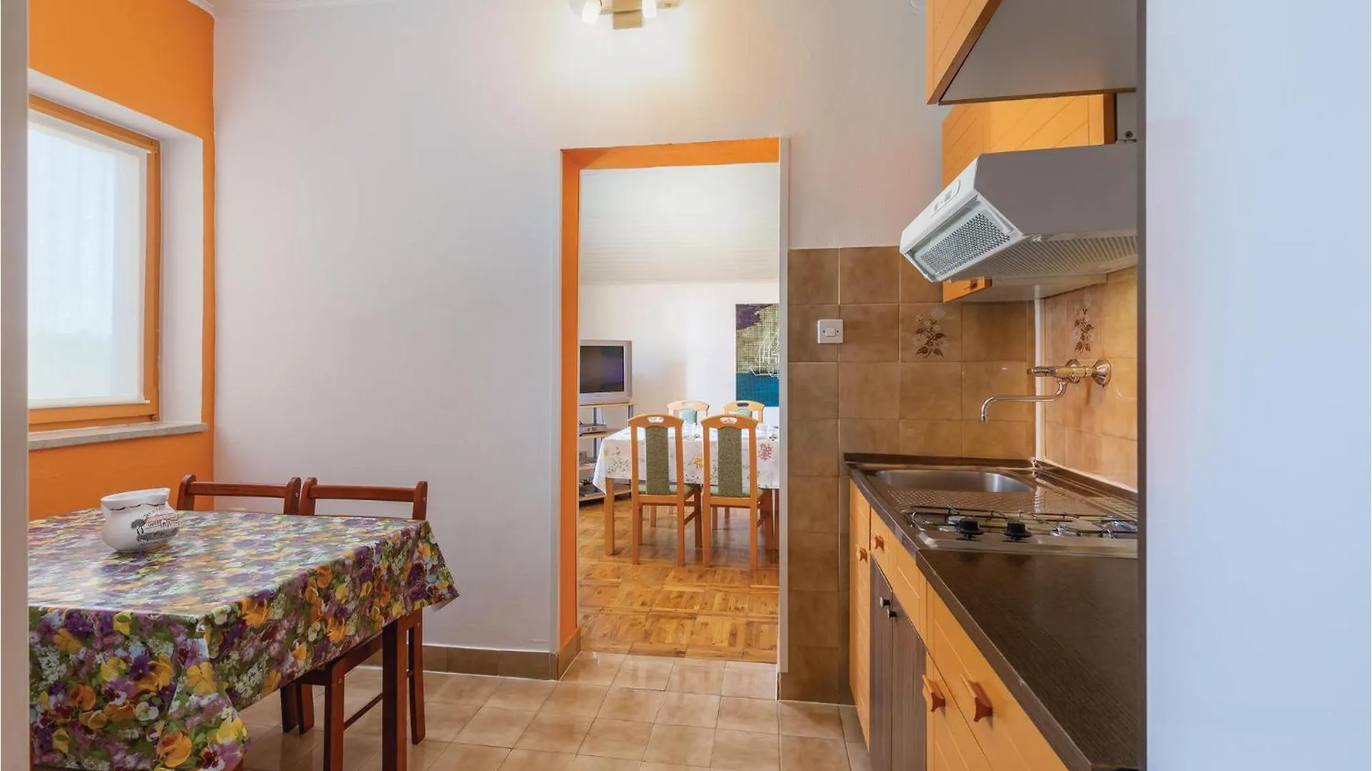Cozy Apartment In Tar With House Sea View Tar-Vabriga Croatia