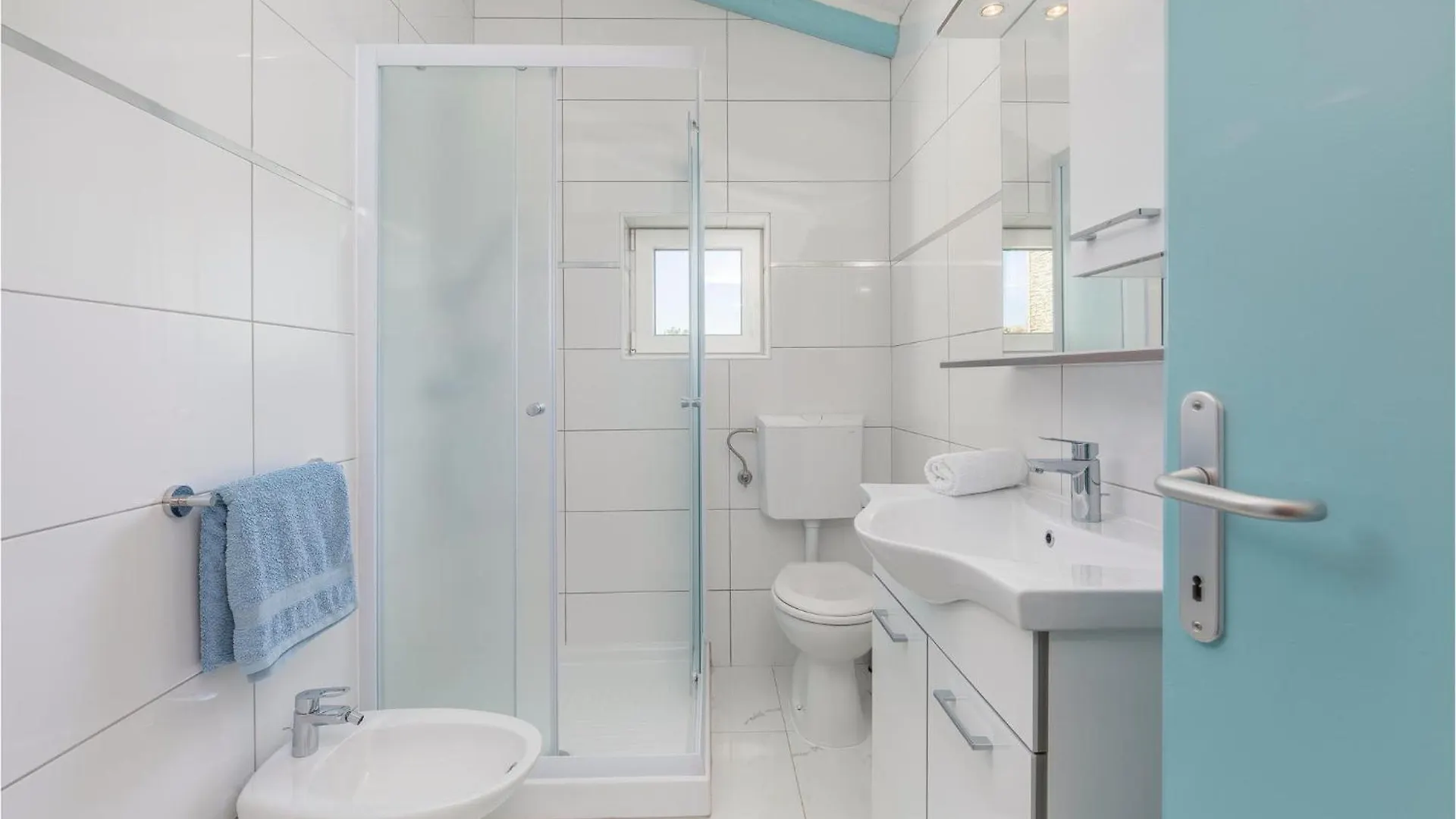 Cozy Apartment In Tar With House Sea View Tar-Vabriga