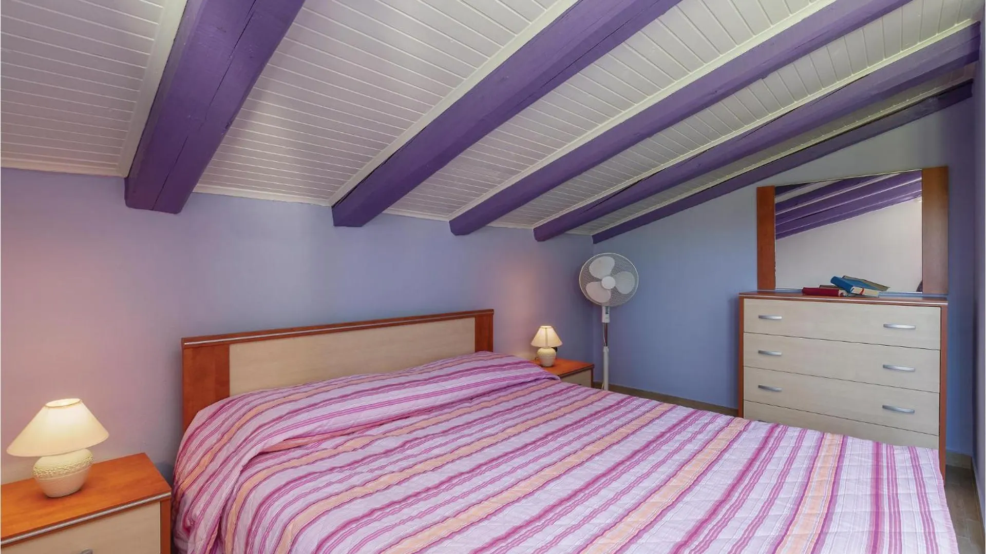 Cozy Apartment In Tar With House Sea View Tar-Vabriga 0*,  Croatia